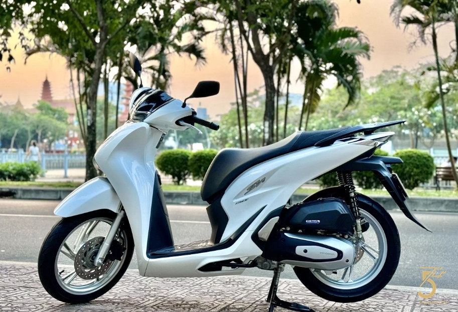 Honda SH125i ABS ĐK 2022 với đường nét thể thao, cuốn hút