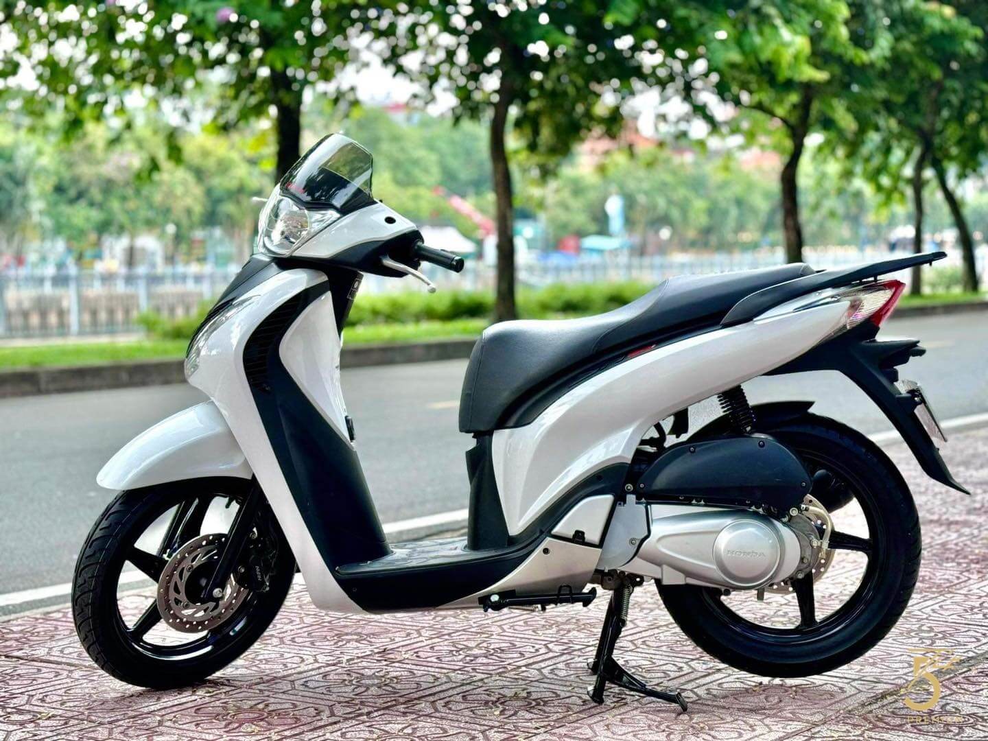 SH Ý 2011 biển số VIP B1.19999