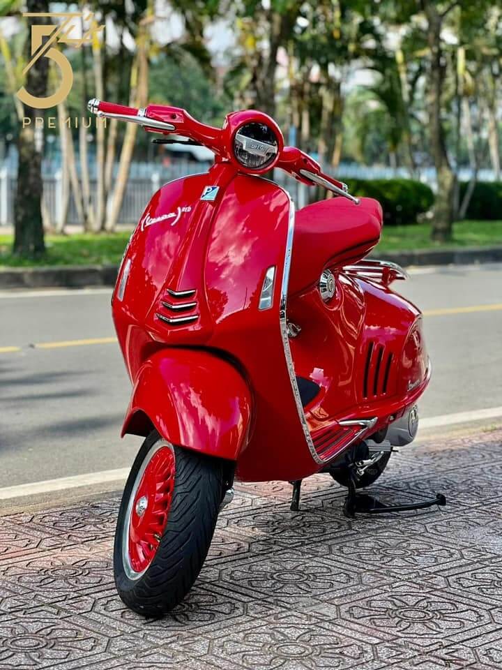 Vespa 946 Bellissima 2015