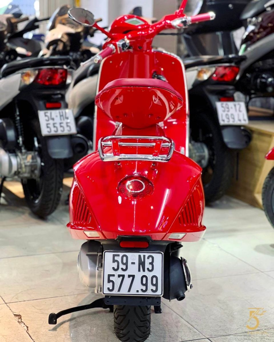 Vespa 946 Bellissima 2015 biển tài lộc