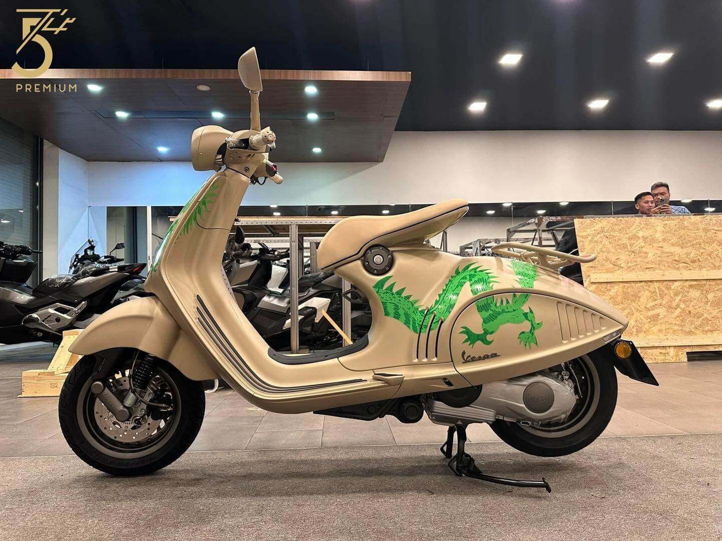 Vespa 946 Dragon được săn đón nhiệt tình