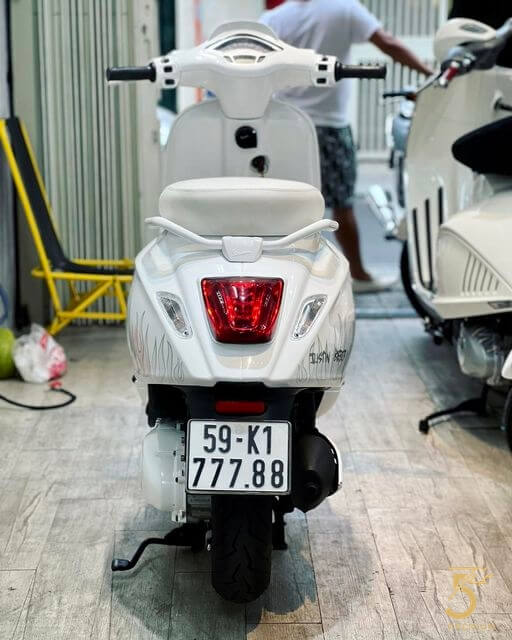 Vespa Sprint 125 3vie T1/2015 biển số đẹp