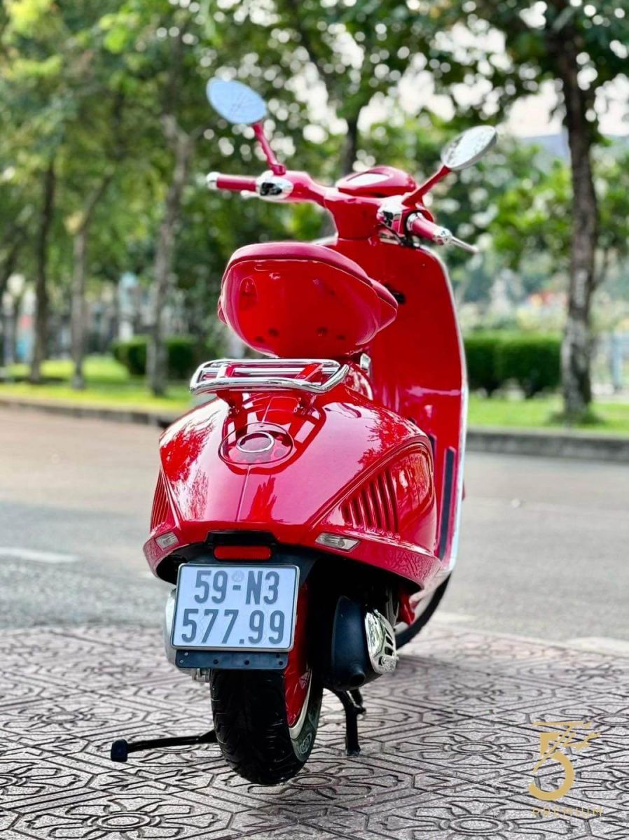 Xe Vespa 946 Bellissima 2015 biển số Thần Tài