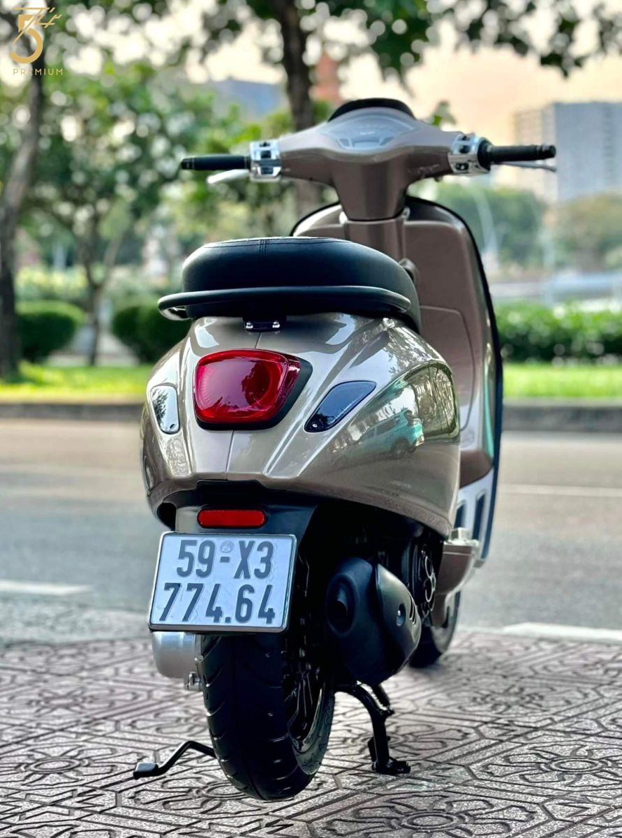 Dòng xe Vespa Sprint 150 ABS T5/2022