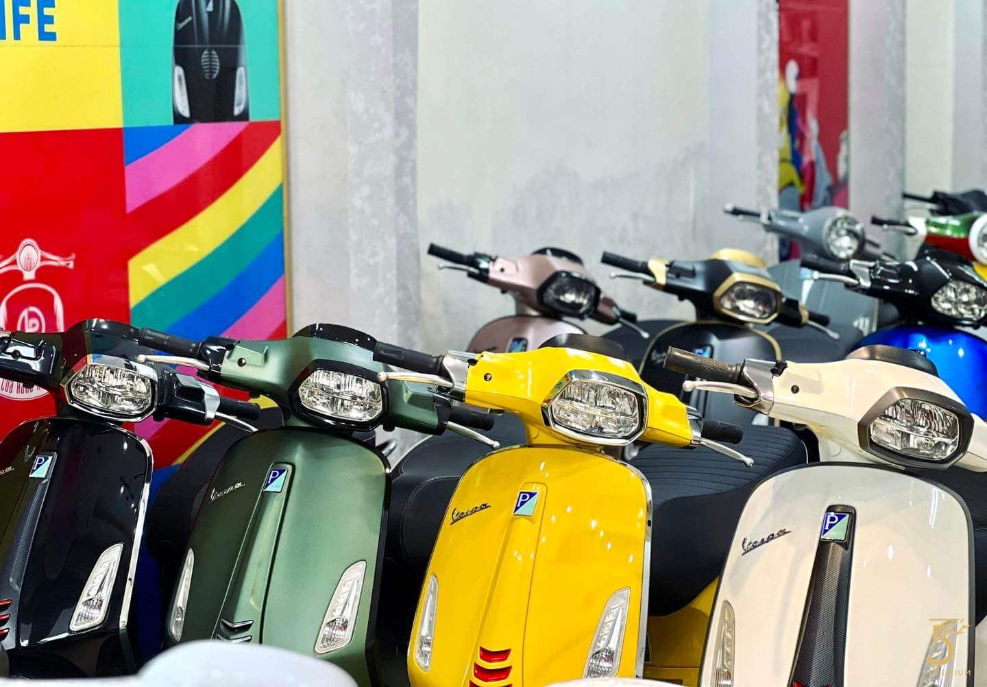 Mua xe Vespa cũ tại Tứ 5 Premium