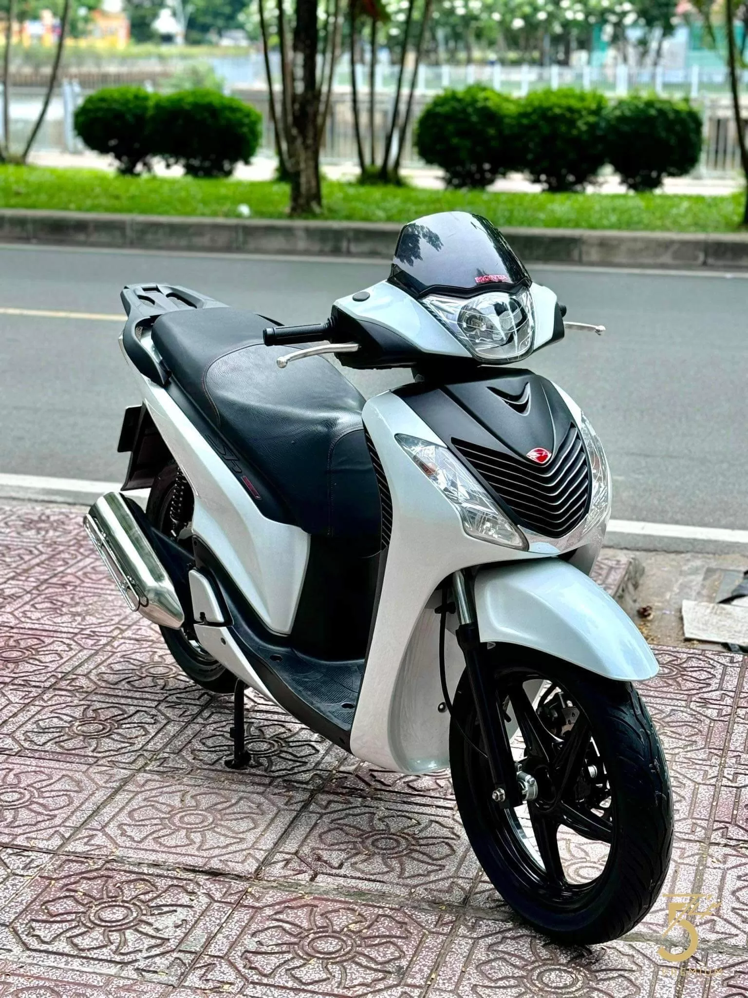 SH150i nhập Ý 2012