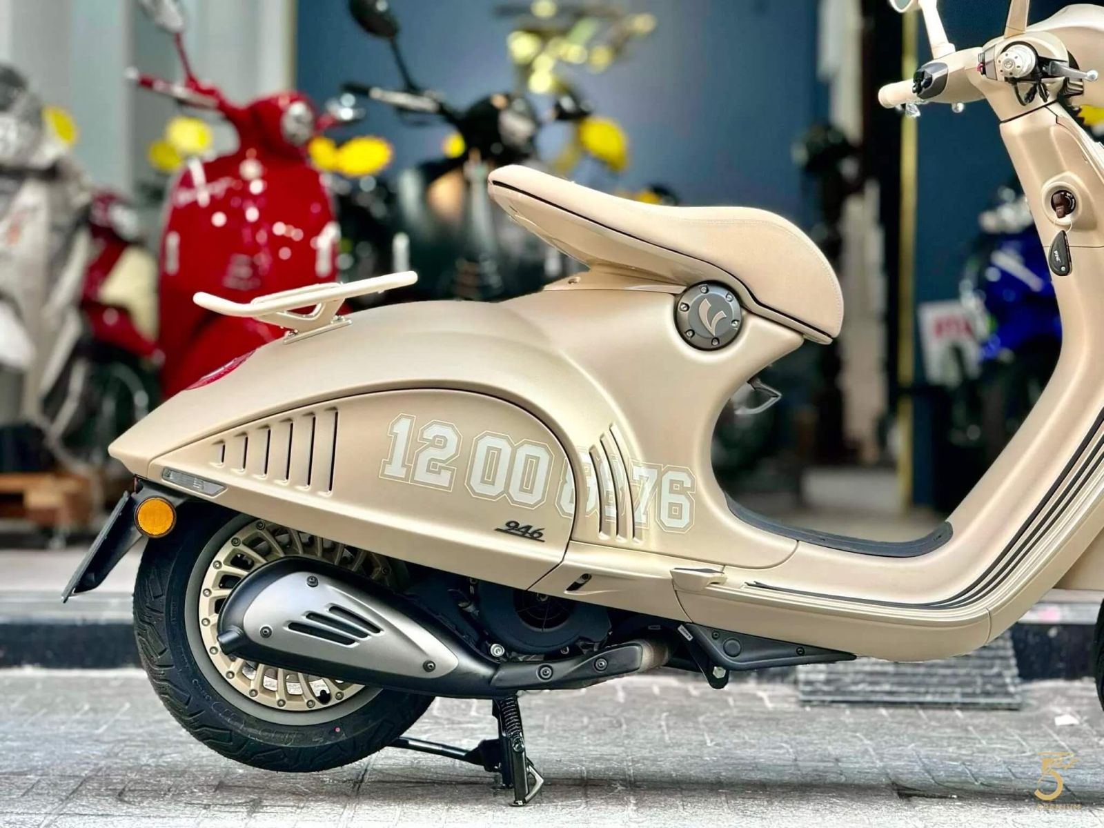 Thiết kế độc đáo của Vespa 946