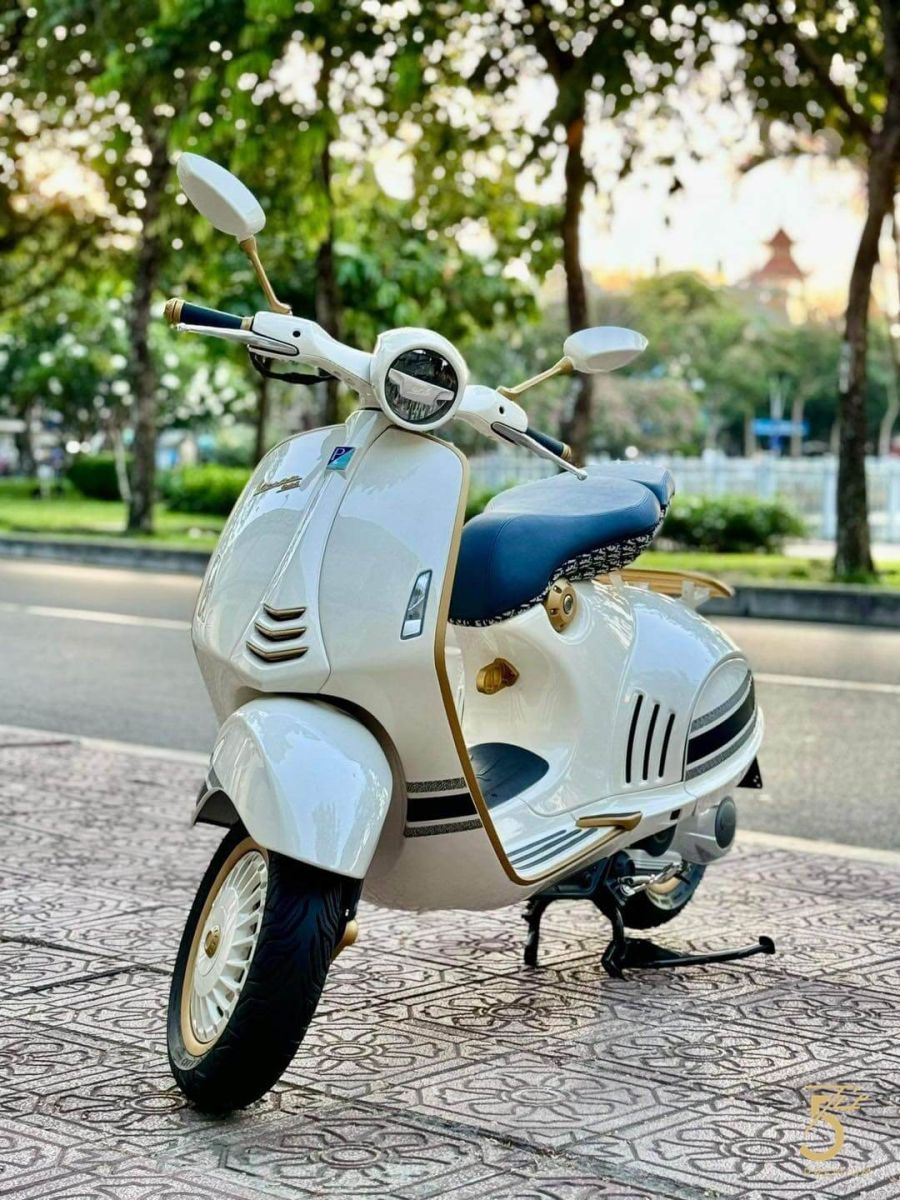 Vespa Justin 125 ABS 2023 tiện nghi, bền đẹp 