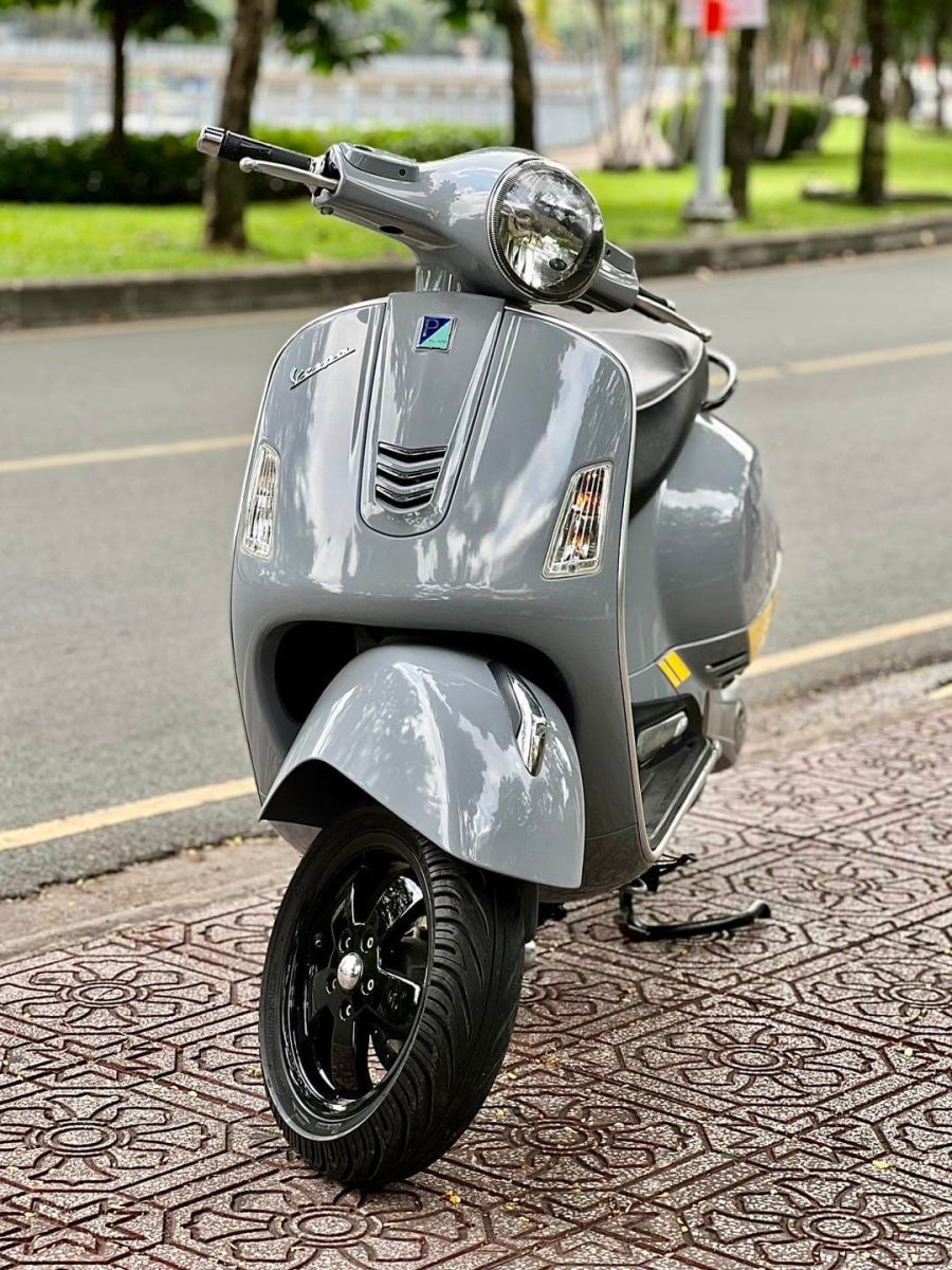 Vespa GTS phong cách thể thao ấn tượng