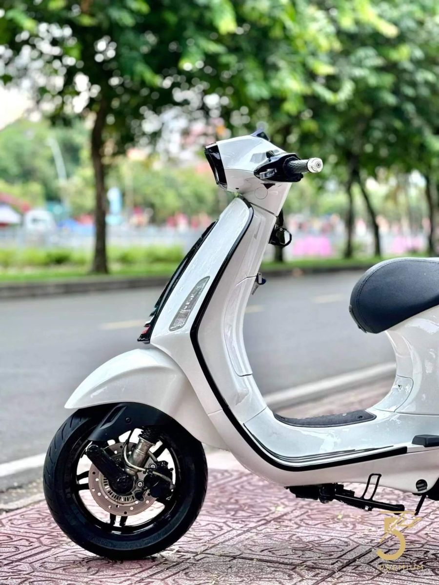 Vespa Sprint 125 hàng zin, xịn giá mềm