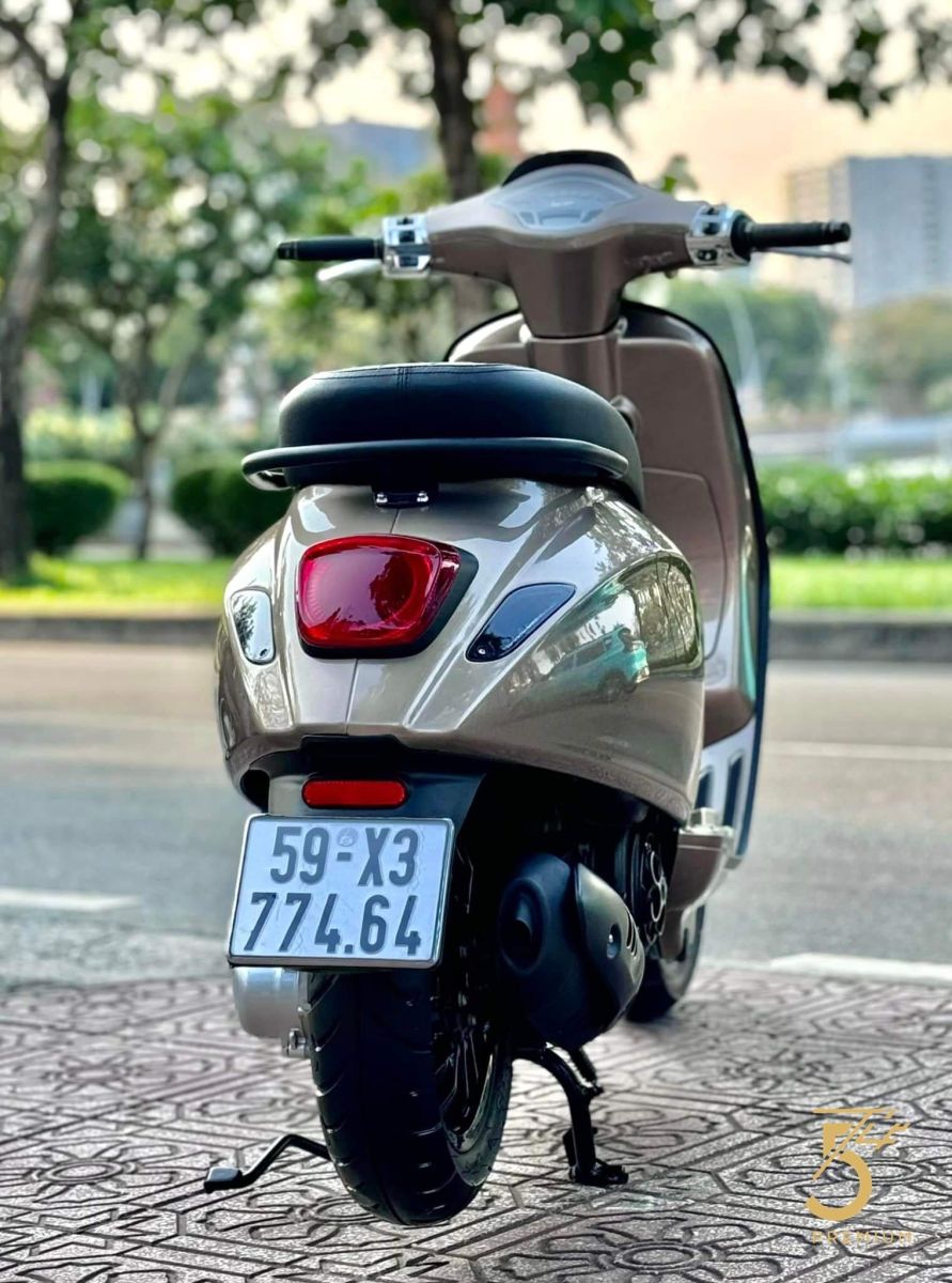 Xe Vespa Sprint 150 ABS T5/2022 đẹp