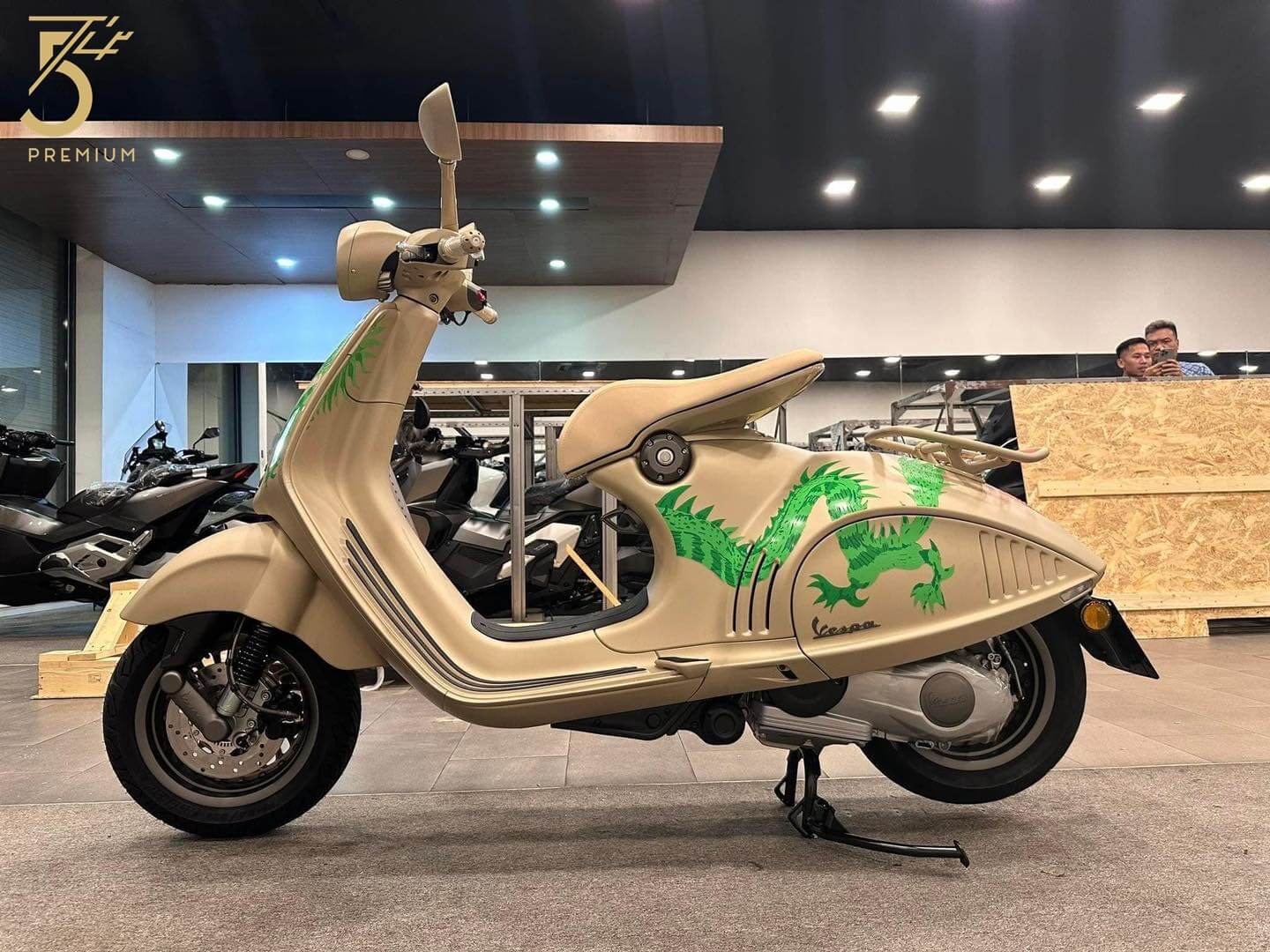 Xe Vespa có mắc không?